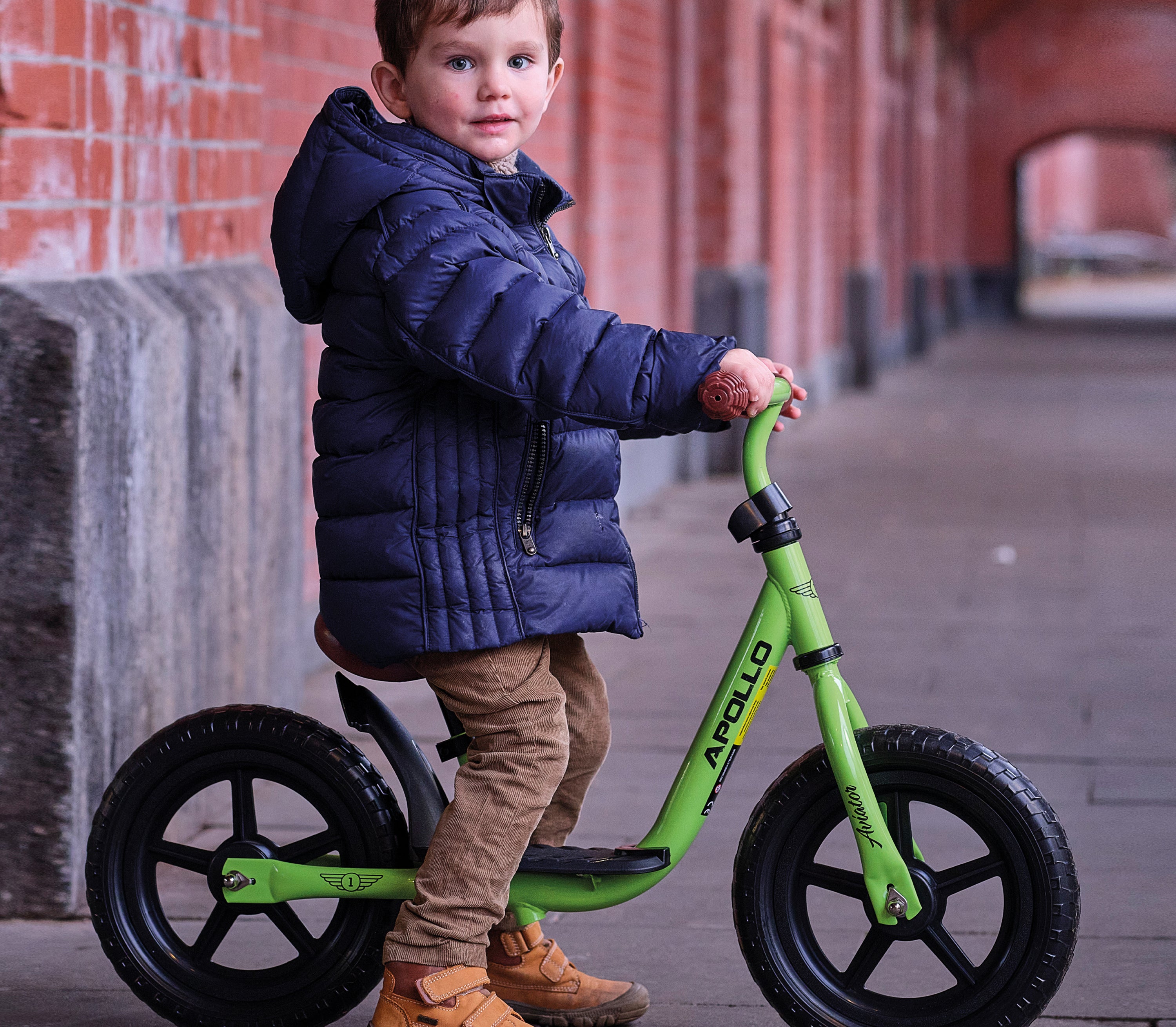 Apollo 'Aviator' Loopfiets, Veilige Kinderloopfiets 12 inch Roze